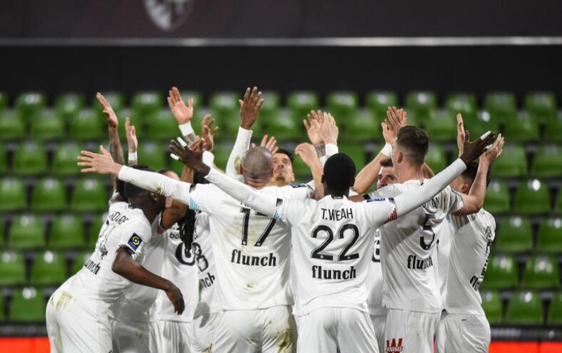  里尔锋线组合默契十足，法甲进攻火力榜领跑群雄